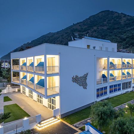 Riviera Del Sole Hotel Resort Spa Пираино Экстерьер фото