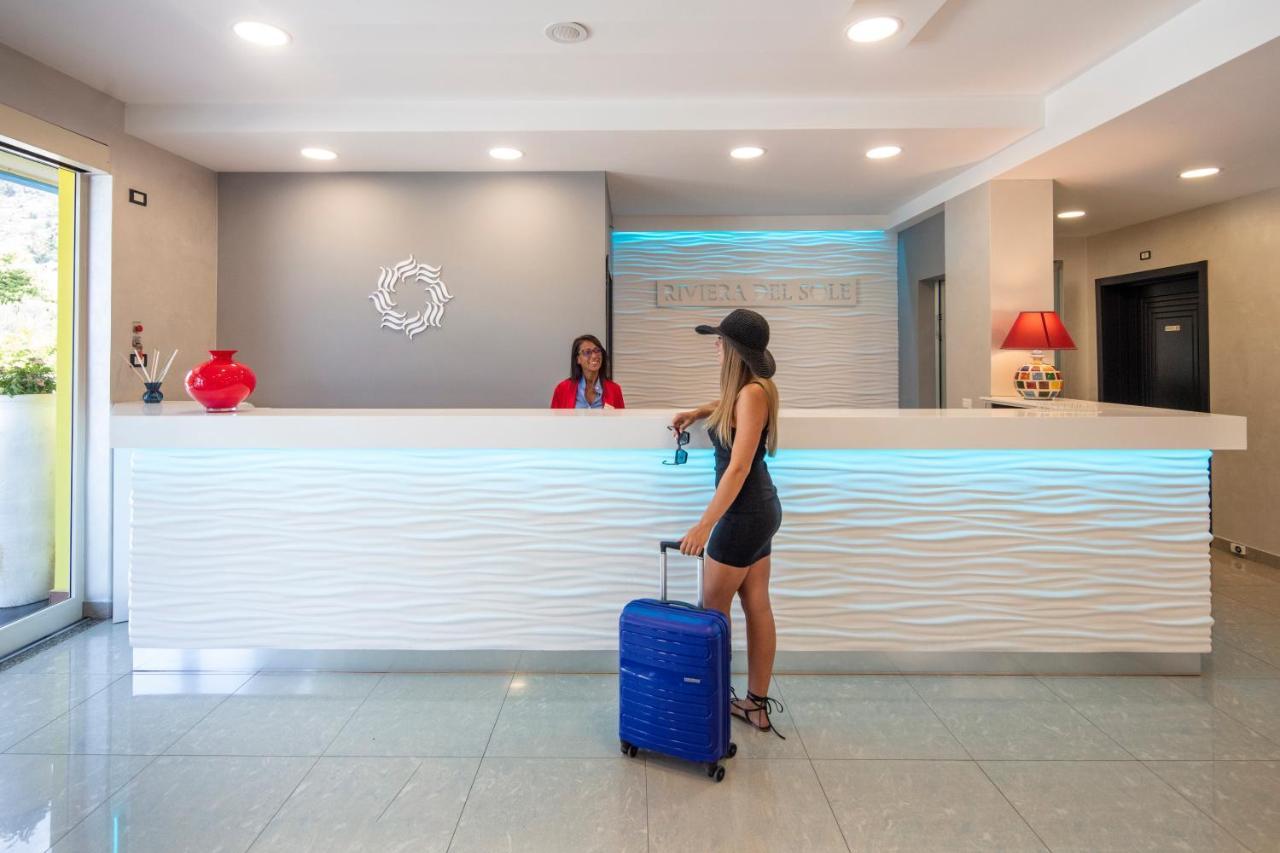 Riviera Del Sole Hotel Resort Spa Пираино Экстерьер фото