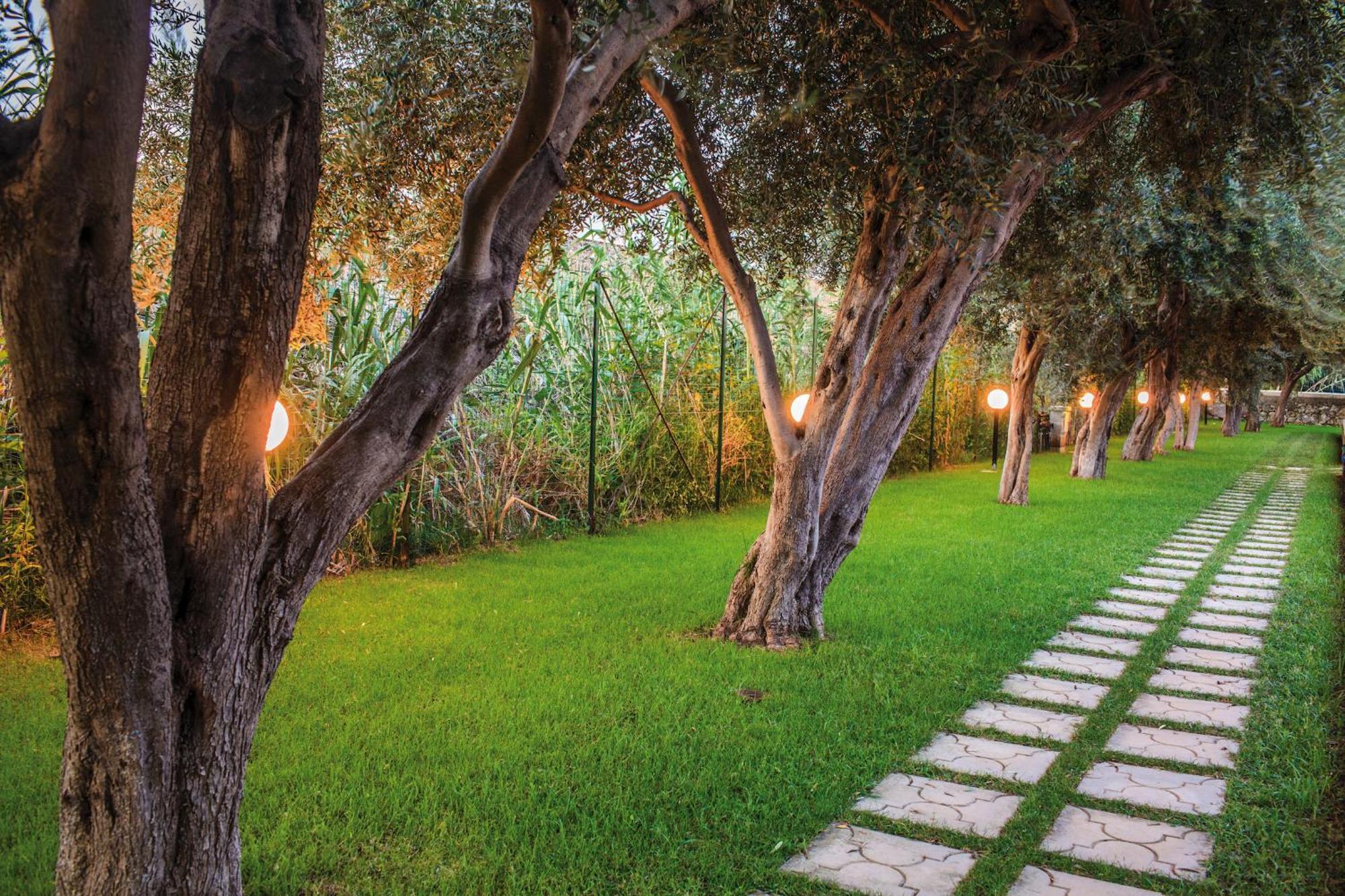 Riviera Del Sole Hotel Resort Spa Пираино Экстерьер фото