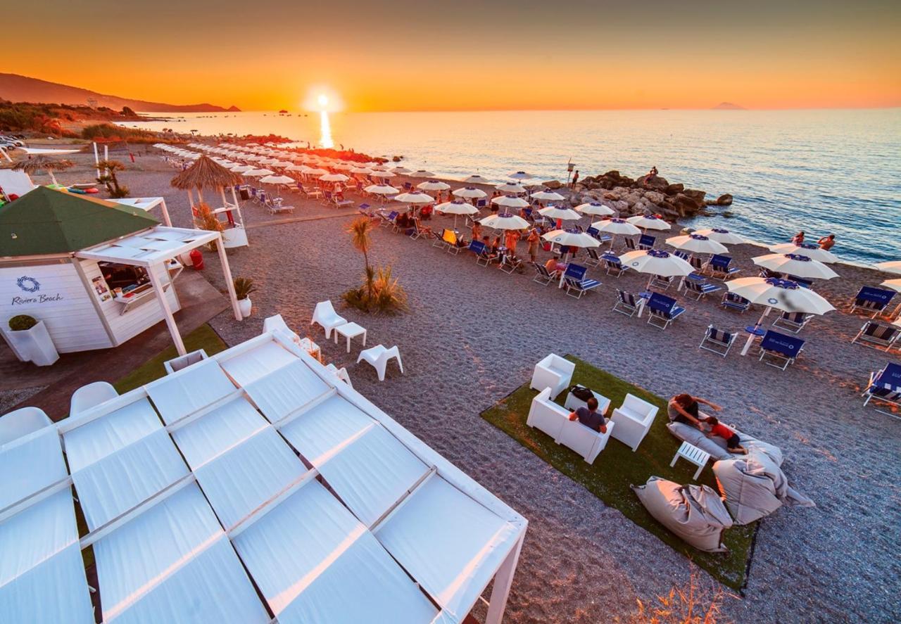 Riviera Del Sole Hotel Resort Spa Пираино Экстерьер фото